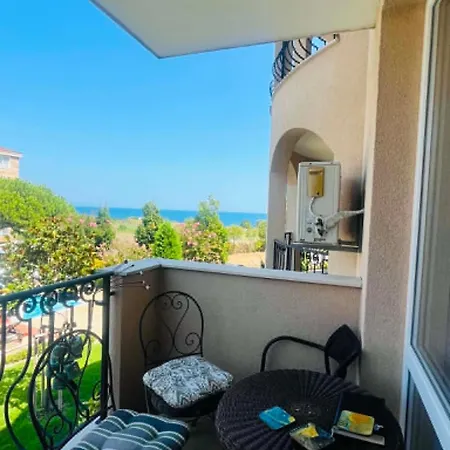 Apartamento Luxury With Pool Access In Atia
